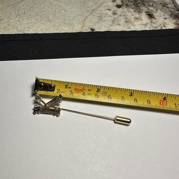 Letter / Initial K Monogram Lapel Stick Pin Gold Tone Metal - Picture 3 of 7